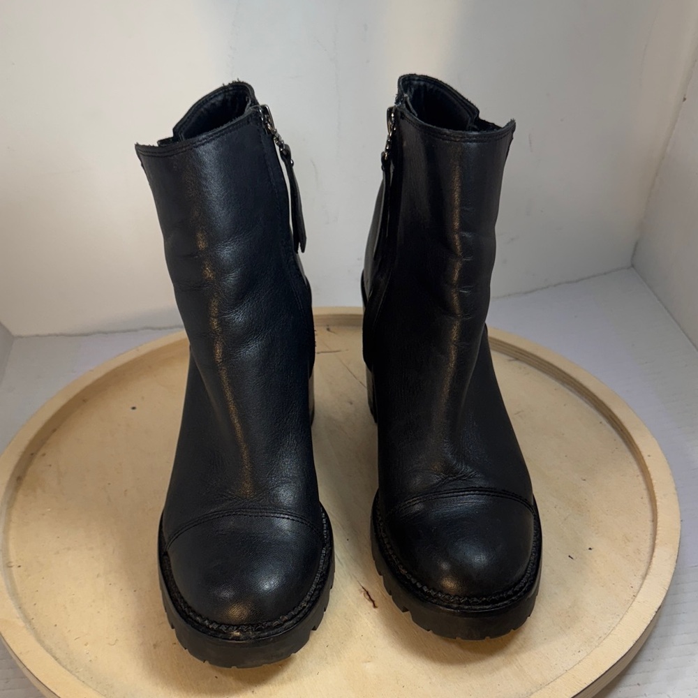 Sam Edelman Shania Black Leather Ankle Booties Sz7.5 - Picture 3 of 9